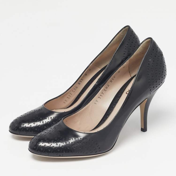 Pre Owned Salvatore Ferragamo Black Perforated Leather Round Toe Pumps Size 38.5