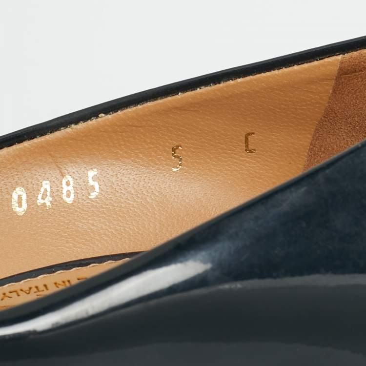 Pre Owned Salvatore Ferragamo Navy Blue Patent Leather Vara Bow Pumps Size 35.5 