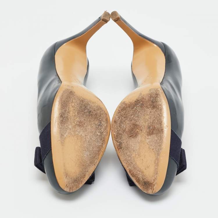 Pre Owned Salvatore Ferragamo Navy Blue Patent Leather Vara Bow Pumps Size 35.5 