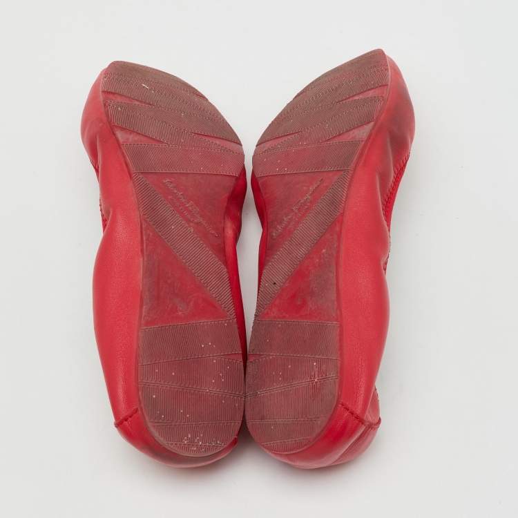 Pre Owned Salvatore Ferragamo Red Leather My Joy Scrunch Ballet Flats Size 40.5