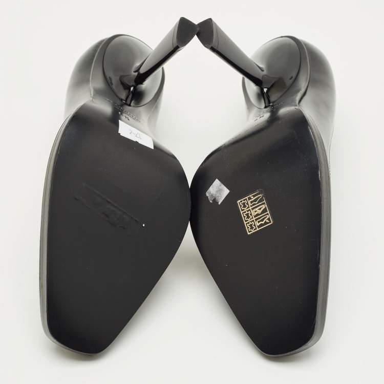 Pre Owned Salvatore Ferragamo Black Leather Anser Pumps Size 37