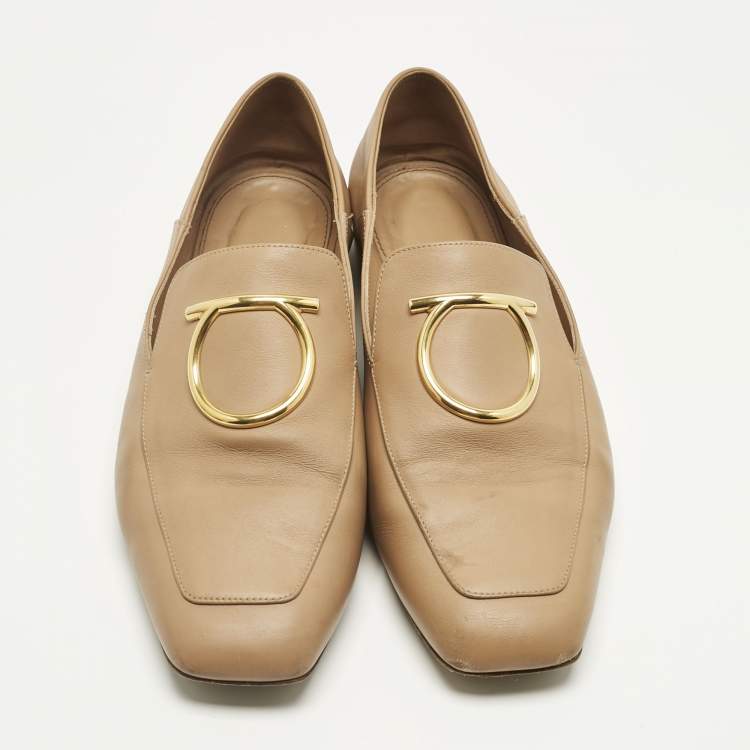 Pre Owned Salvatore Ferragamo Beige Leather Lana Loafers Size 39