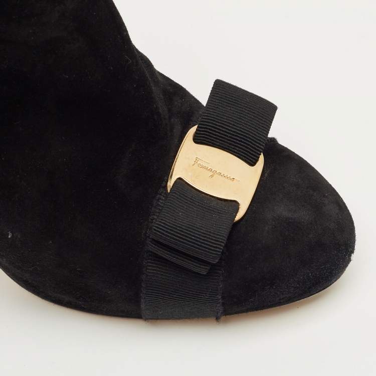 Pre Owned Salvatore Ferragamo Black Suede Vara Bow Ankle Boots Size 38.5