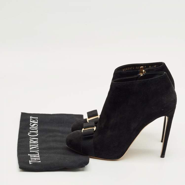 Pre Owned Salvatore Ferragamo Black Suede Vara Bow Ankle Boots Size 38.5