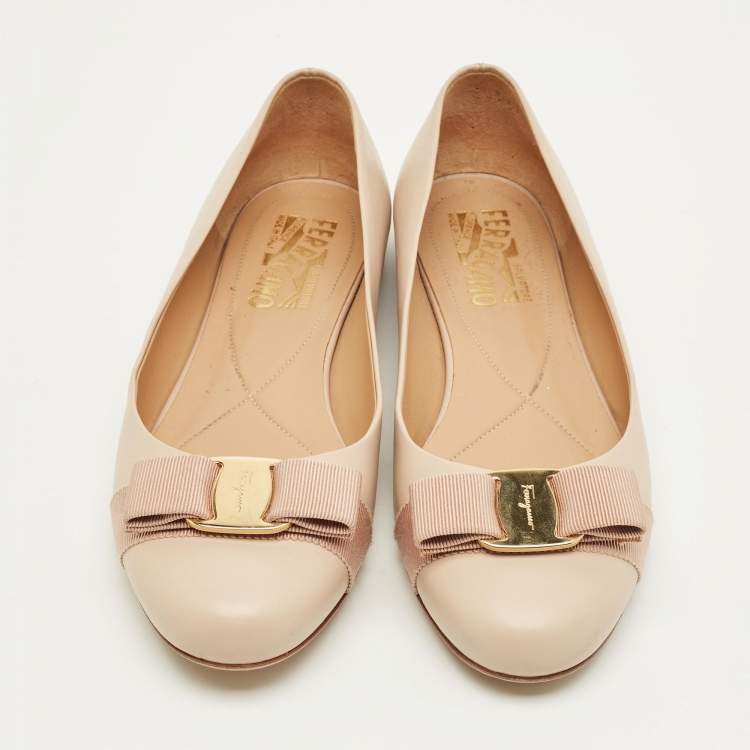Pre Owned Salvatore Ferragamo Beige Leather Vara Bow Ballet Flats Size 38.5