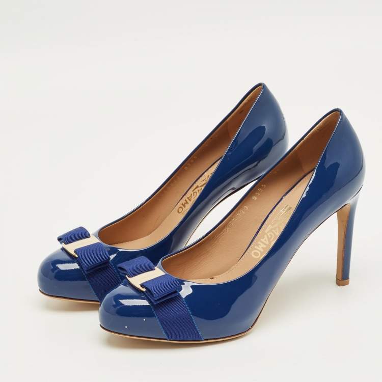 Pre Owned Salvatore Ferragamo Blue Patent Leather Vara Bow Pumps Size 39.5