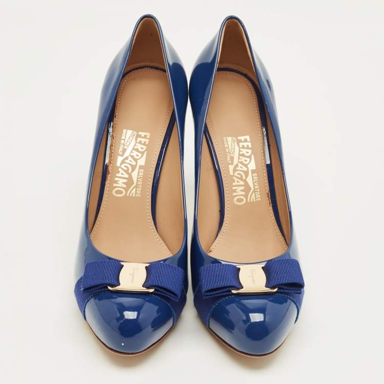 Pre Owned Salvatore Ferragamo Blue Patent Leather Vara Bow Pumps Size 39.5