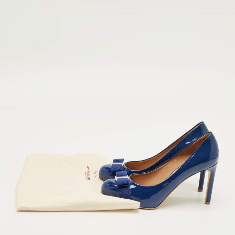 Pre Owned Salvatore Ferragamo Blue Patent Leather Vara Bow Pumps Size 39.5