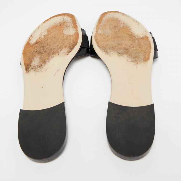 Pre Owned Salvatore Ferragamo Black Patent Leather Vara Bow Open Toe Flats Size 39.5