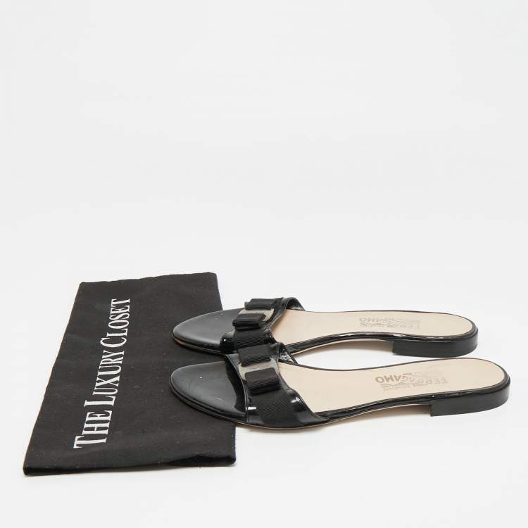 Pre Owned Salvatore Ferragamo Black Patent Leather Vara Bow Open Toe Flats Size 39.5