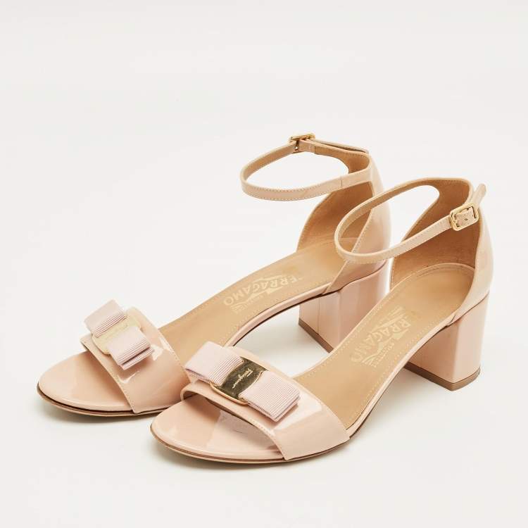 Pre Owned Salvatore Ferragamo Beige Patent Leather Vara Bow Ankle Strap Sandals Size 39