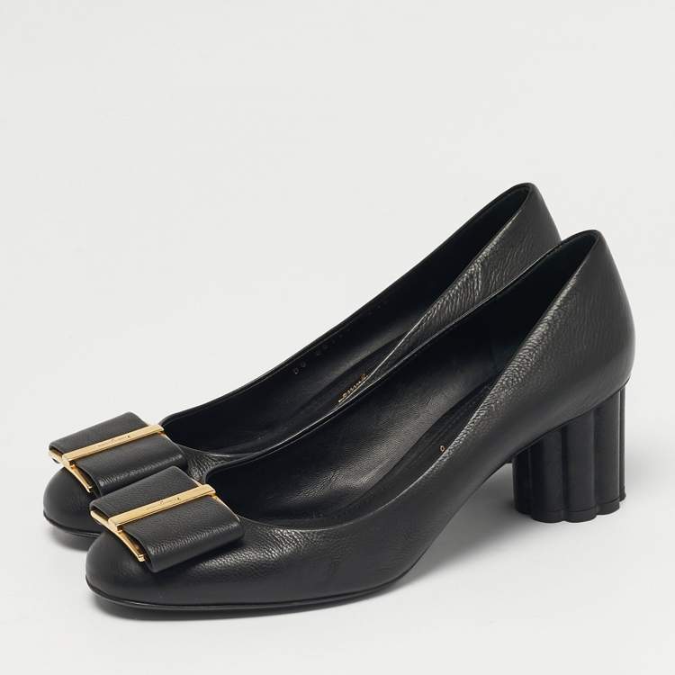 Pre Owned Salvatore Ferragamo Black Leather Capua Block Heel Pumps Size 39