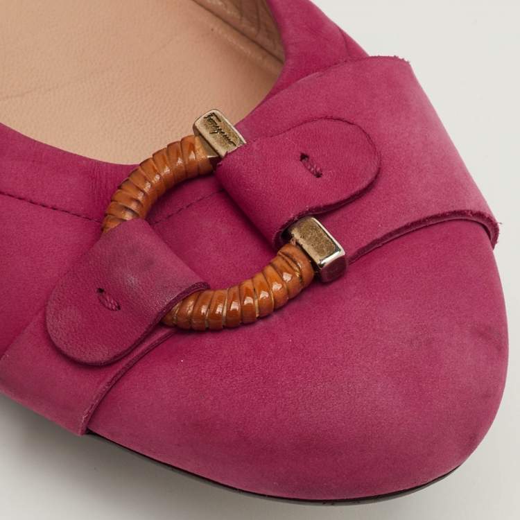 Pre Owned Salvatore Ferragamo Gancini Size 38.5 Pink Nubuck Leather Scrunch Ballet Flats