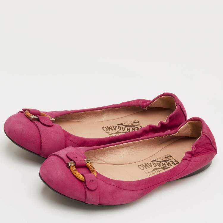 Pre Owned Salvatore Ferragamo Gancini Size 38.5 Pink Nubuck Leather Scrunch Ballet Flats