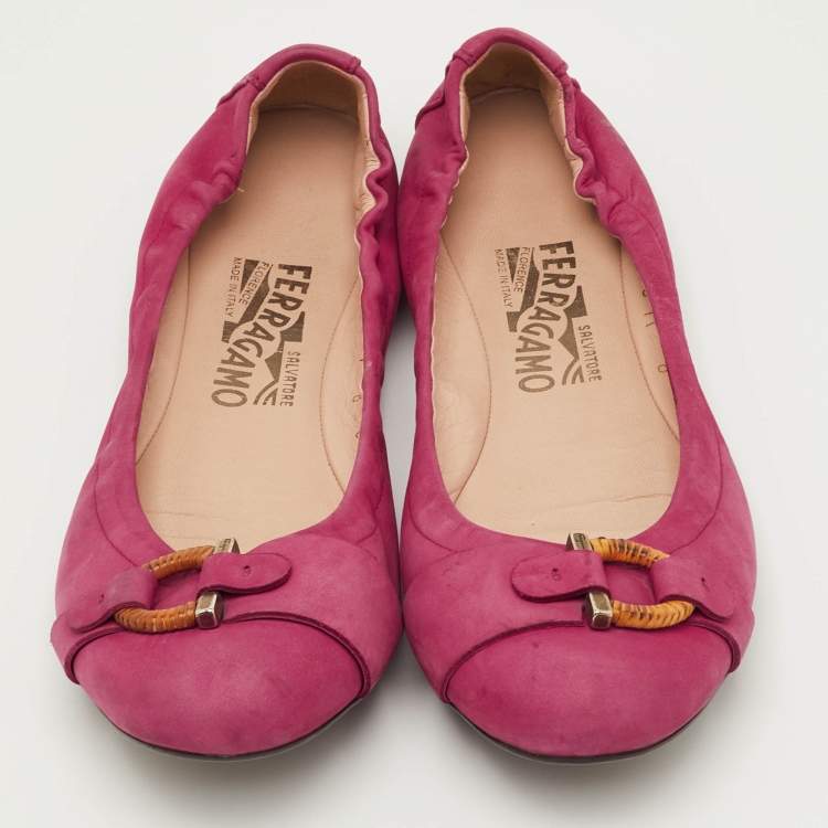 Pre Owned Salvatore Ferragamo Gancini Size 38.5 Pink Nubuck Leather Scrunch Ballet Flats