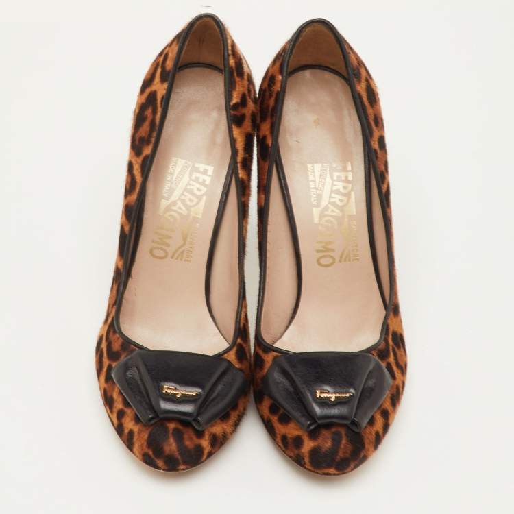 Pre Owned Salvatore Ferragamo Size 35.5 Brown/Black Leopard Calf Hair and Leather Bow Detail Pumps 