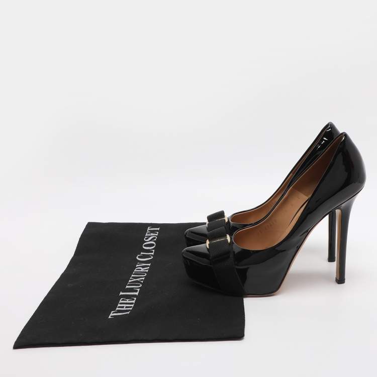 Pre Owned Salvatore Ferragamo Trilly Size 38.5 Black Patent Leather Platform Pumps