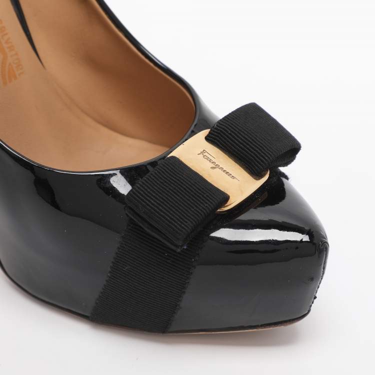 Pre Owned Salvatore Ferragamo Trilly Size 38.5 Black Patent Leather Platform Pumps