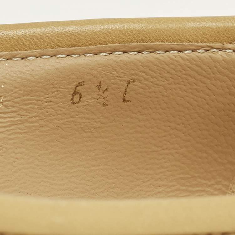 Pre Owned Salvatore Ferragamo Varina Size 37 Beige/Black Leather and Patent Leather Ballet Flats