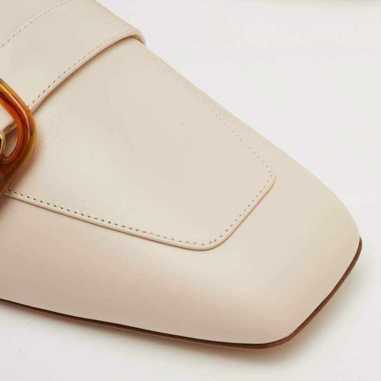 Pre Owned Salvatore Ferragamo Size 41 Slip On Cream Leather Loafers