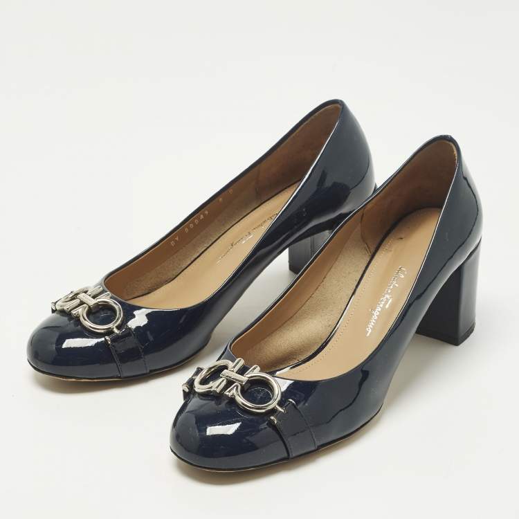 Pre Owned Salvatore Ferragamo Garda Size 38.5 Navy Blue Patent Leather Block Heel Pumps