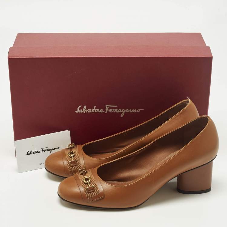 Pre Owned Salvatore Ferragamo Avery Size 38.5 Brown Leather Block Heel Pumps