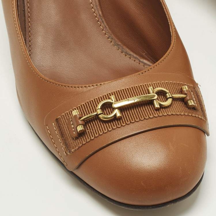 Pre Owned Salvatore Ferragamo Avery Size 38.5 Brown Leather Block Heel Pumps
