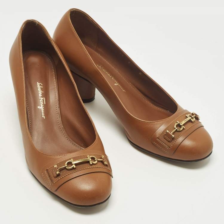 Pre Owned Salvatore Ferragamo Avery Size 38.5 Brown Leather Block Heel Pumps
