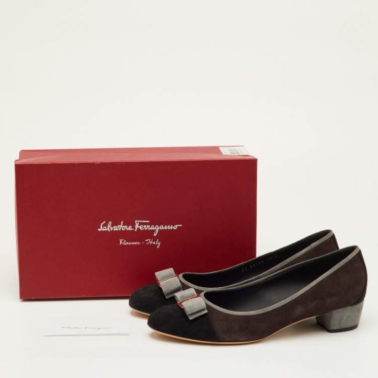 Pre Owned Salvatore Ferragamo Vara Bow Size 41 Multicolor Suede Block Heel Pumps