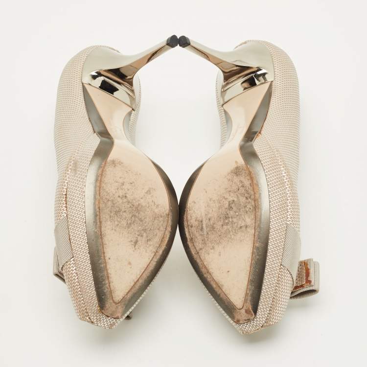 Pre Owned Salvatore Ferragamo Size 39.5 Gold Leather Bow Peep Toe Pumps