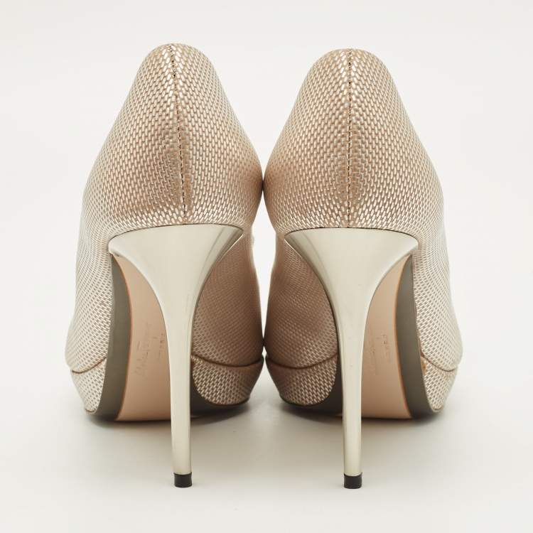 Pre Owned Salvatore Ferragamo Size 39.5 Gold Leather Bow Peep Toe Pumps