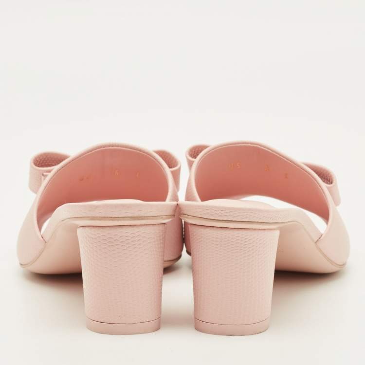 Pre Owned Salvatore Ferragamo Valery Size 36.5 Pink Leather Slide Sandals