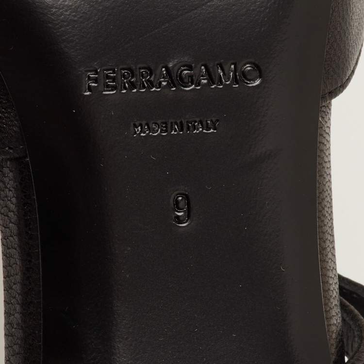 Pre Owned Salvatore Ferragamo Size 39.5 Black Leather T-Strap Ballet Flats