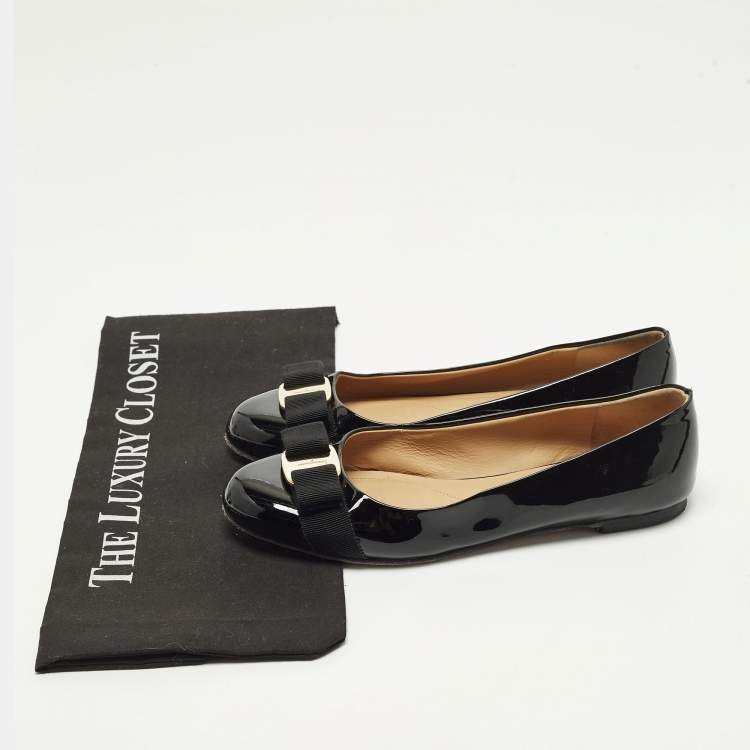 Pre Owned Salvatore Ferragamo Vara Bow Size 37 Black Patent Leather Ballet Flats