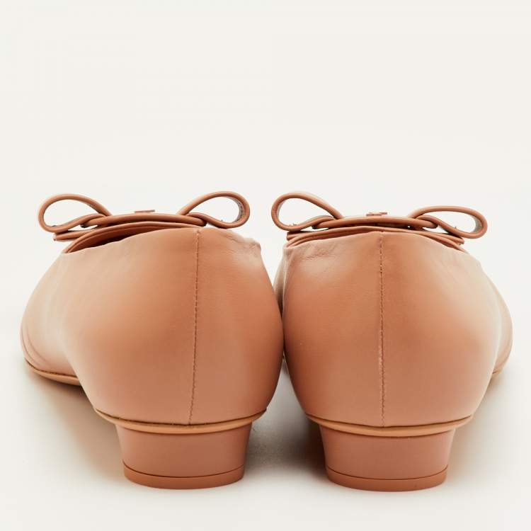Pre Owned Salvatore Ferragamo Viva Bow Size 41 Blush Beige Leather Ballet Flats