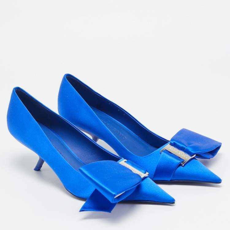 Pre Owned Salvatore Ferragamo Erica Size 39 Blue Satin Pumps