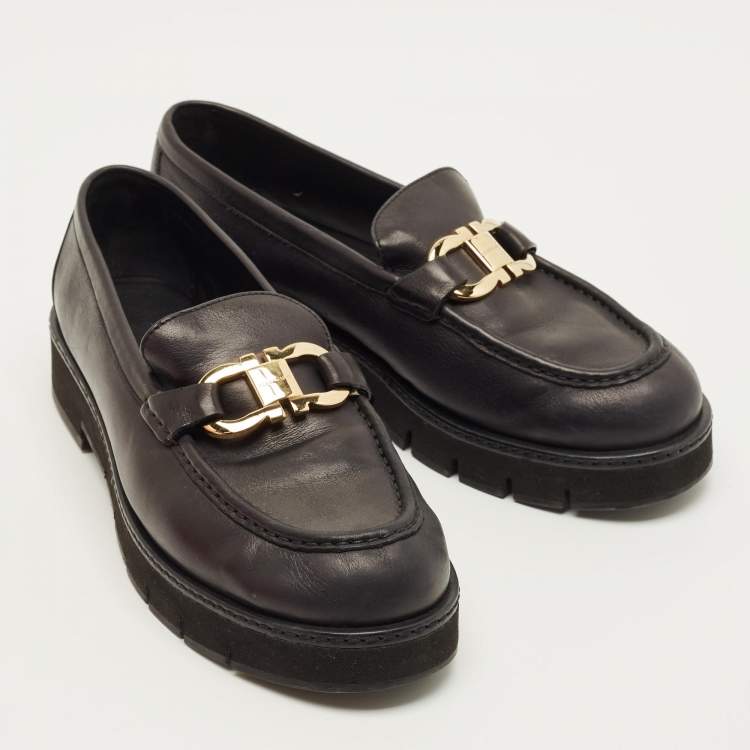 Pre Owned Salvatore Ferragamo Gancini Size 39.5 Black Leather Loafers