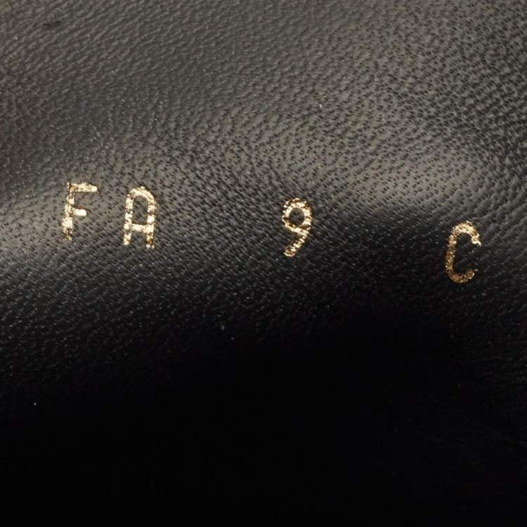 Pre Owned Salvatore Ferragamo Gancini Size 39.5 Black Leather Loafers