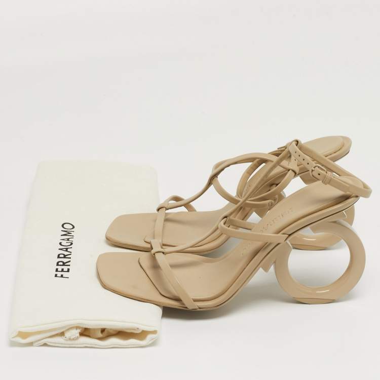 Pre Owned Salvatore Ferragamo Elina X5 Size 37 Beige Leather Ankle Strap Sandals