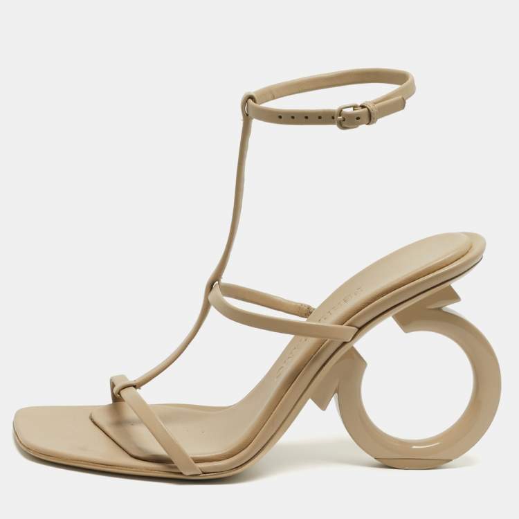 Pre Owned Salvatore Ferragamo Elina X5 Size 37 Beige Leather Ankle Strap Sandals