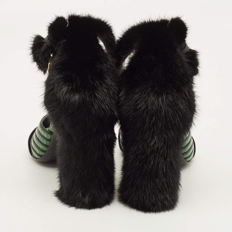 Pre Owned Salvatore Ferragamo Gancio Size 37.5 Green Fur and Lizard Embossed Leather Ankle Strap Sandals