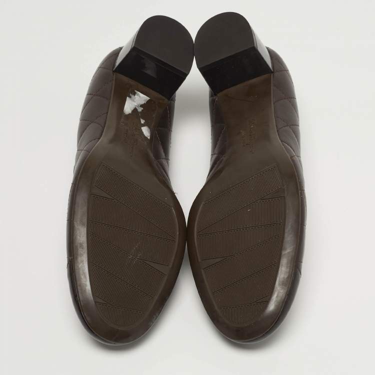 Pre Owned Salvatore Ferragamo Vara Bow Size 40 Dark Brown Patent and Quilted Leather Block Heel Pumps