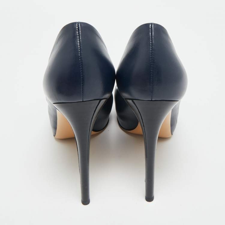 Pre Owned Salvatore Ferragamo Rilly Size 39.5 Navy Blue Leather Platform Pumps