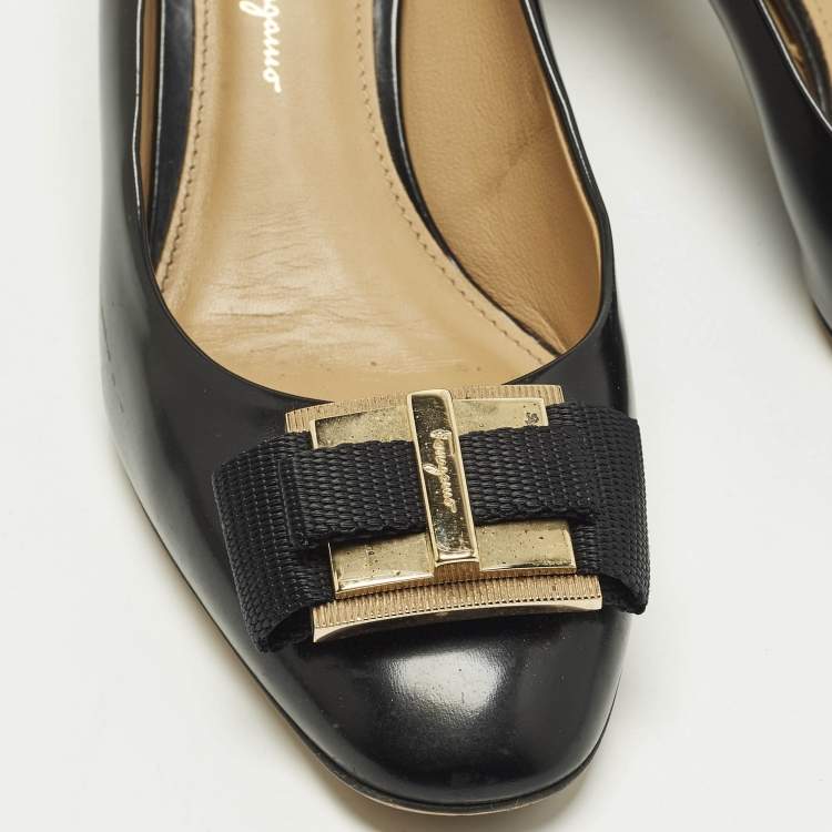 مملوكة مسبقًا Salvatore Ferragamo Bow Size 38 Black Patent Leather Block Heel Pumps