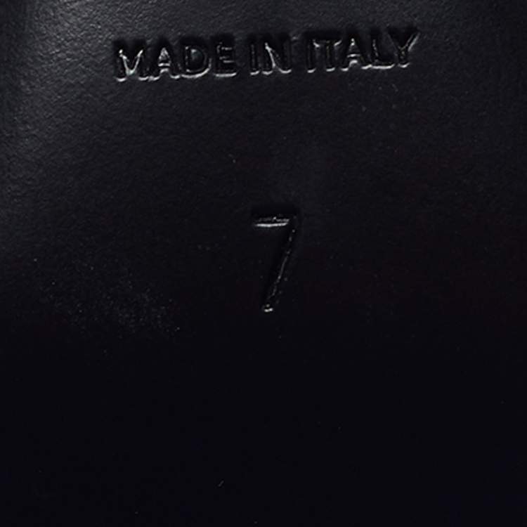 Pre Owned Salvatore Ferragamo Eva Size 37.5 Black Patent Leather Pumps