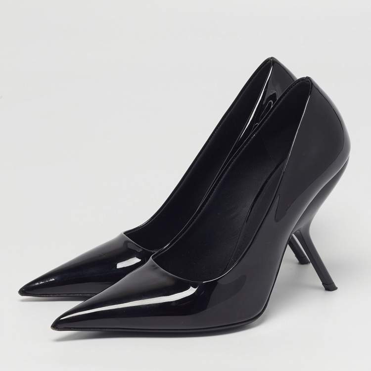 Pre Owned Salvatore Ferragamo Eva Size 37.5 Black Patent Leather Pumps