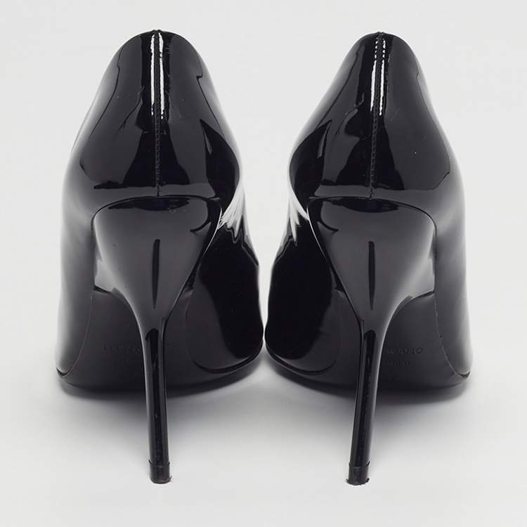 Pre Owned Salvatore Ferragamo Eva Size 37.5 Black Patent Leather Pumps