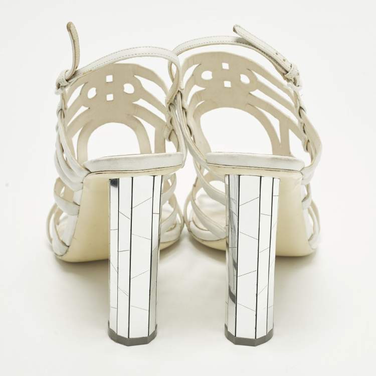 Pre Owned Salvatore Ferragamo Size 39.5 White Leather Strappy Sandals