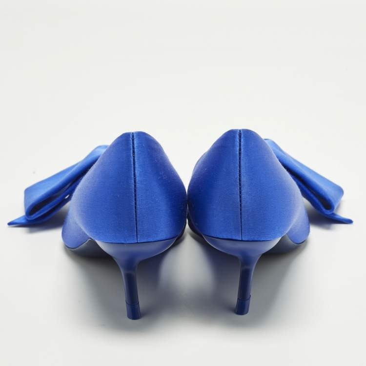 Pre Owned Salvatore Ferragamo Erica Size 38 Blue Satin Pumps