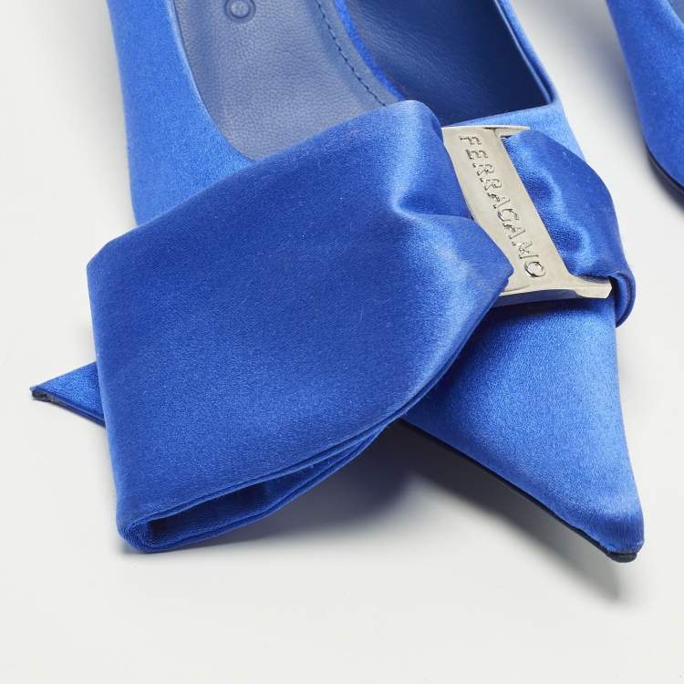 Pre Owned Salvatore Ferragamo Erica Size 38 Blue Satin Pumps